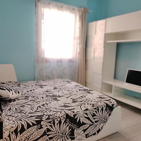 Holiday House Савона Екстер'єр фото