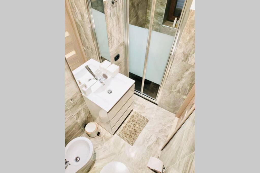 Holiday House Савона Екстер'єр фото